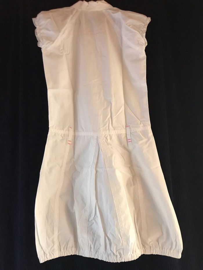 Robe blanche 3 Pommes. 8 ans - photo numéro 3