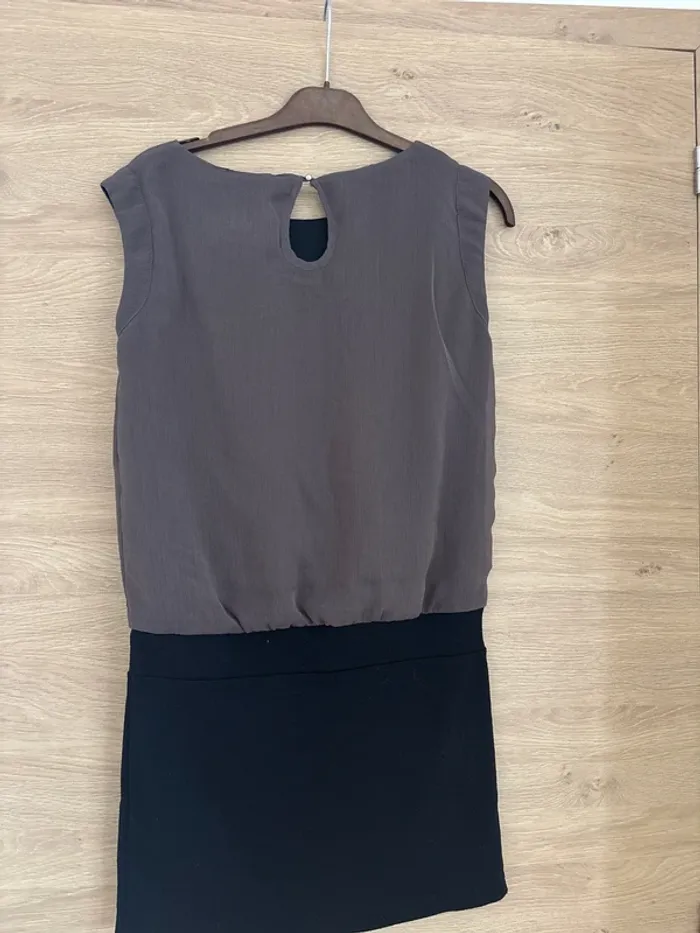 ROBE. - photo numéro 4