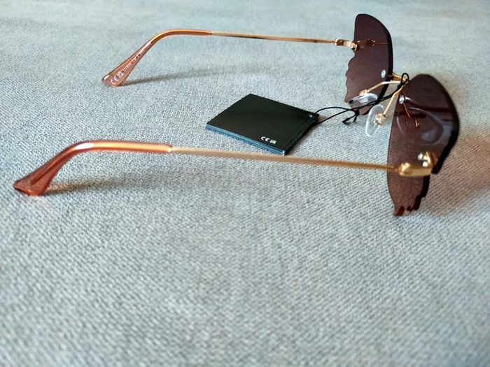 Lunettes de soleil papillon – Verres rose dégradé – Femme - photo numéro 4