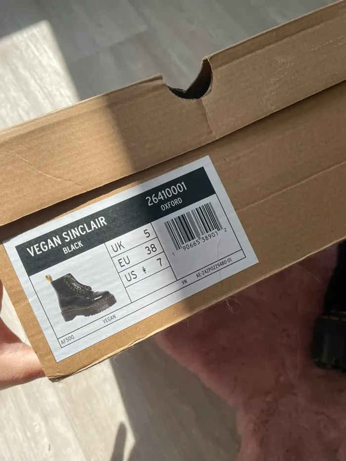 Dr Martens sinclair en cuire vegan - photo numéro 4