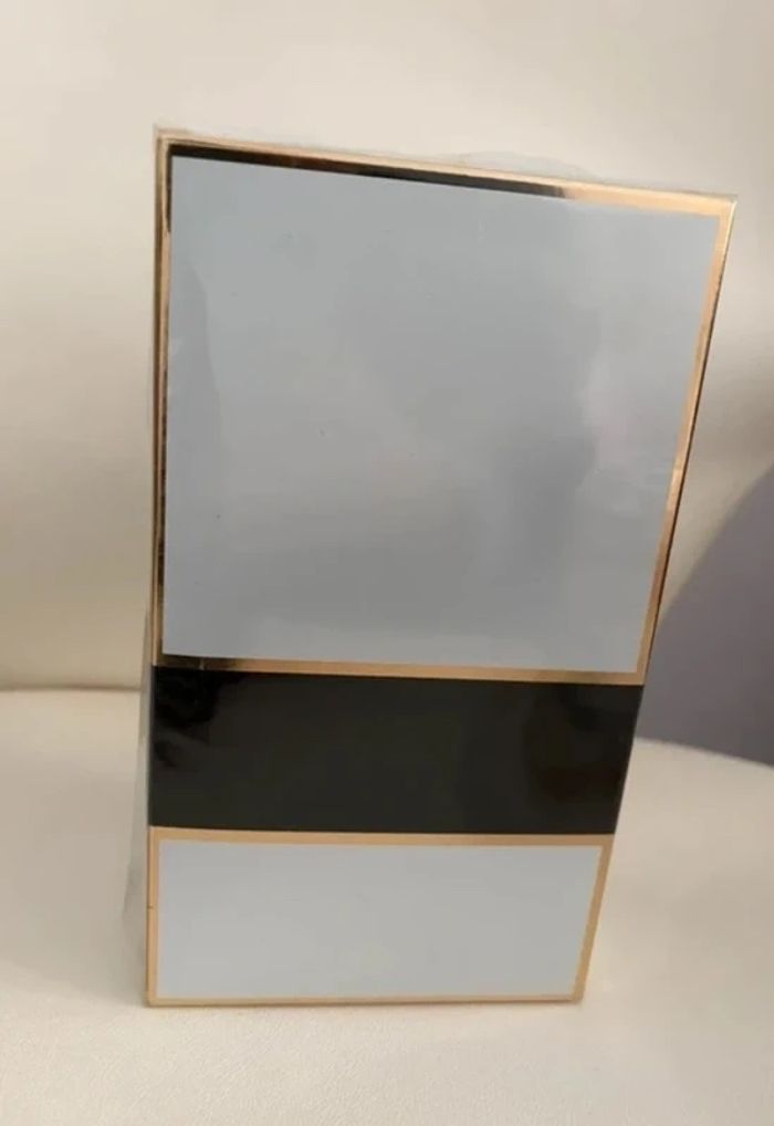 Neuf avec étiquette·Carolina Herrera - photo numéro 3