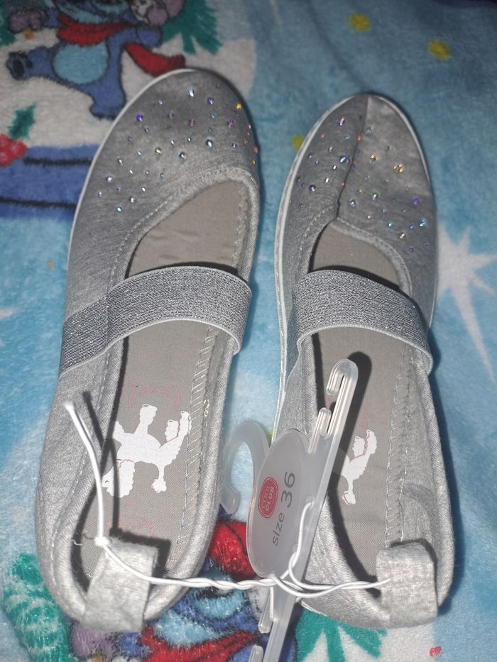 Chaussures taille 36 neuf - photo numéro 3