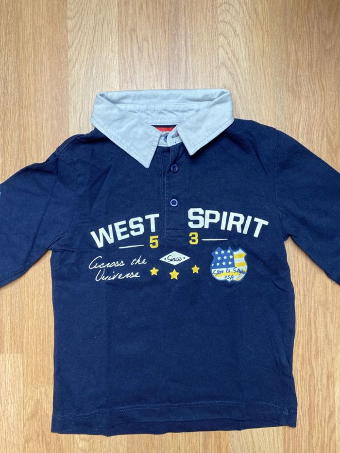 Polo Bleu marine avec col blanc