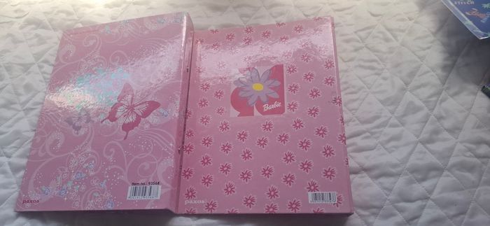 lot de classeur de Barbie - photo numéro 4