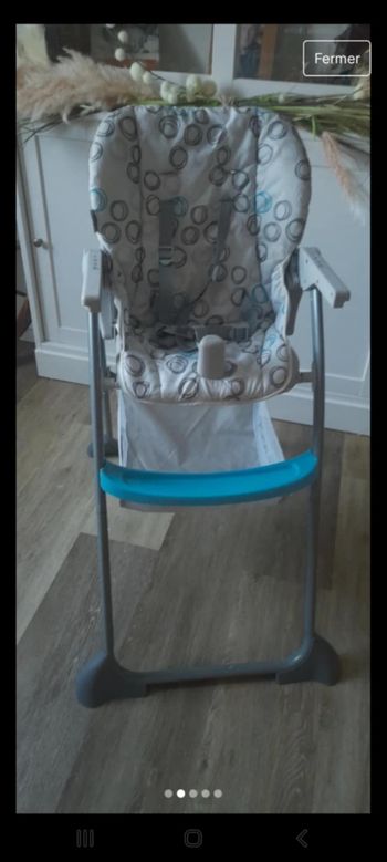 Chaise haute parfait etat