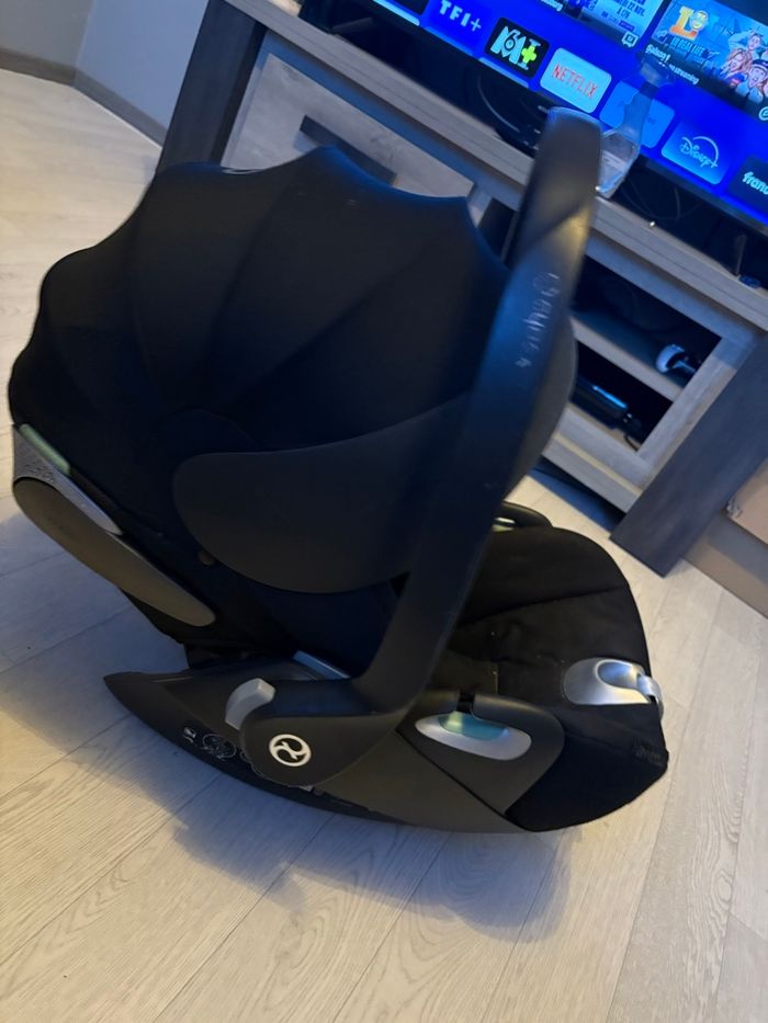 Cosy cybex cloud t i size - photo numéro 4