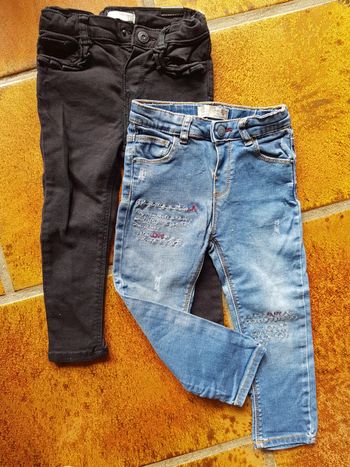 Lot de 2 jeans fille 18/24mois Zara mango