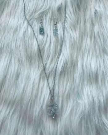 Très belle parure en resine et feuilles argentées🥰 neuf