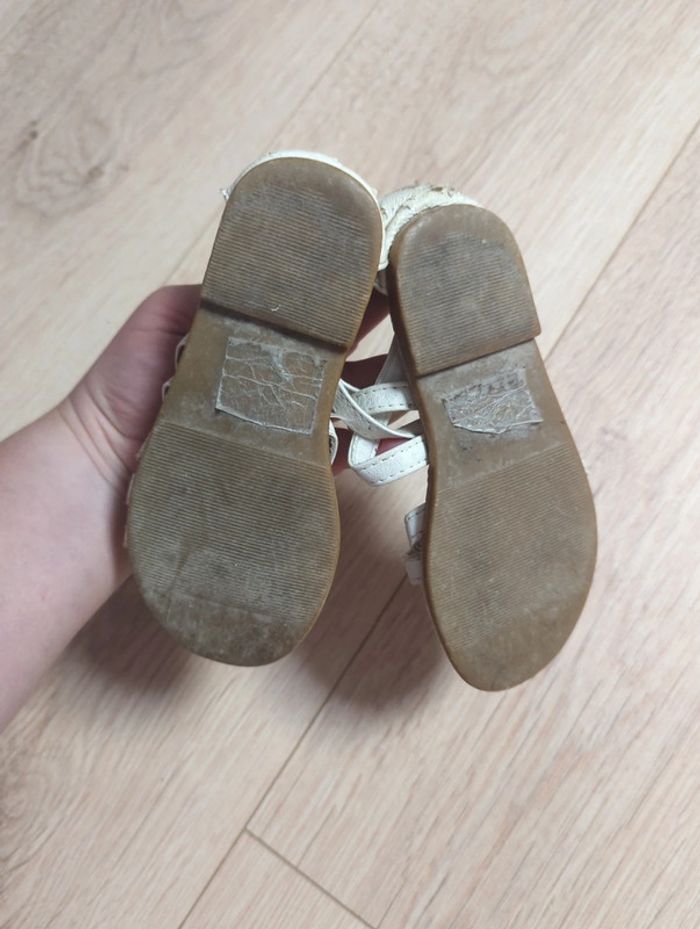 Nu pieds - photo numéro 4