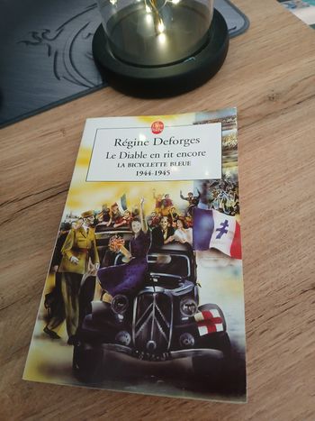 LIVRE LE DIABLE EN RIT ENCORE DE REGINE DESFORGES