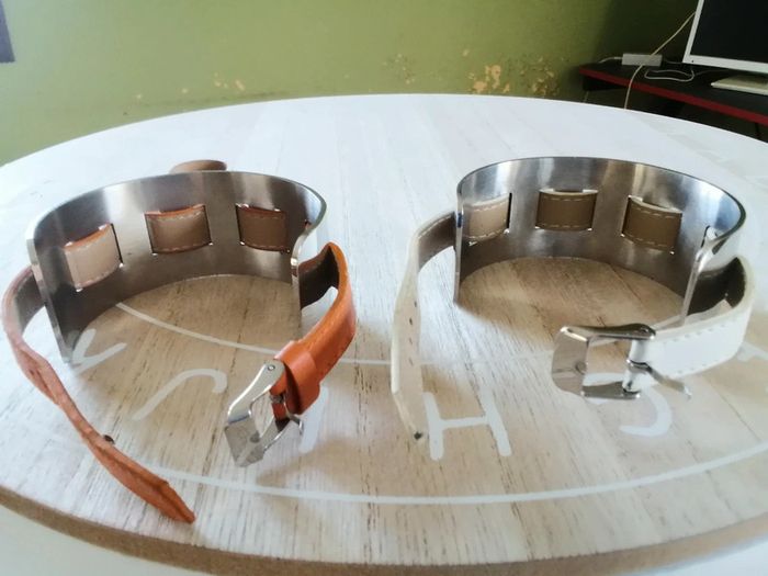 Bracelets acier/cuir. - photo numéro 2