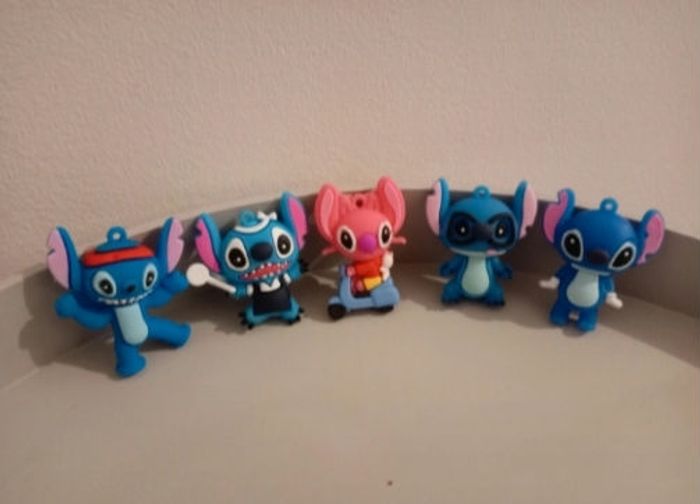 Lot de 5 figurines stitch - photo numéro 3