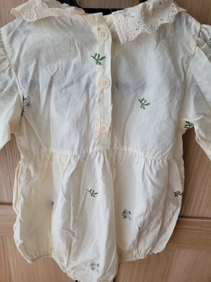 Body Barboteuse bébé fille 6-9 mois à col brodé - photo numéro 3
