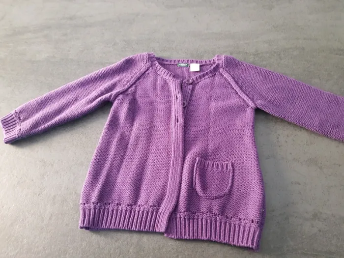 Gilet fille à saisir 10 ans
