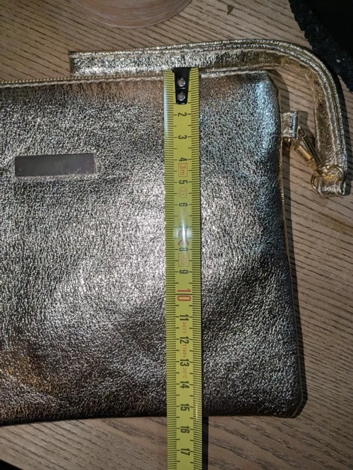 Sac bandoulière doré – chic et tendance - photo numéro 4