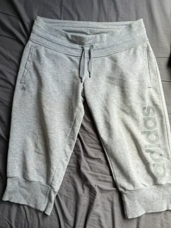 Jogging adidas taille M / L