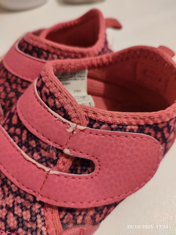 Chaussons  rose /noir - photo numéro 3