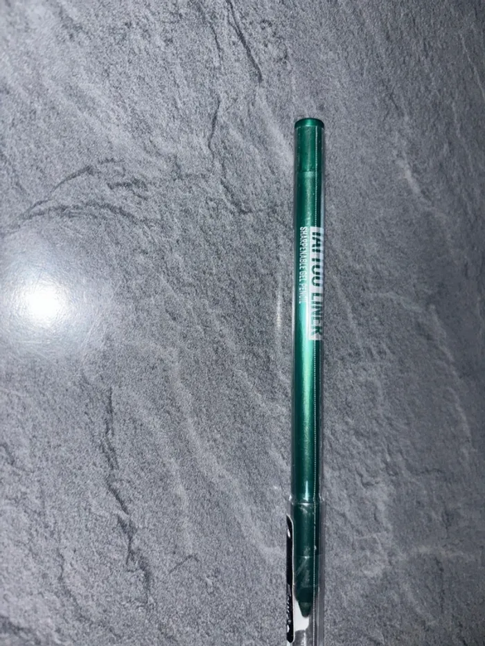 Crayon + eye-liner - photo numéro 2