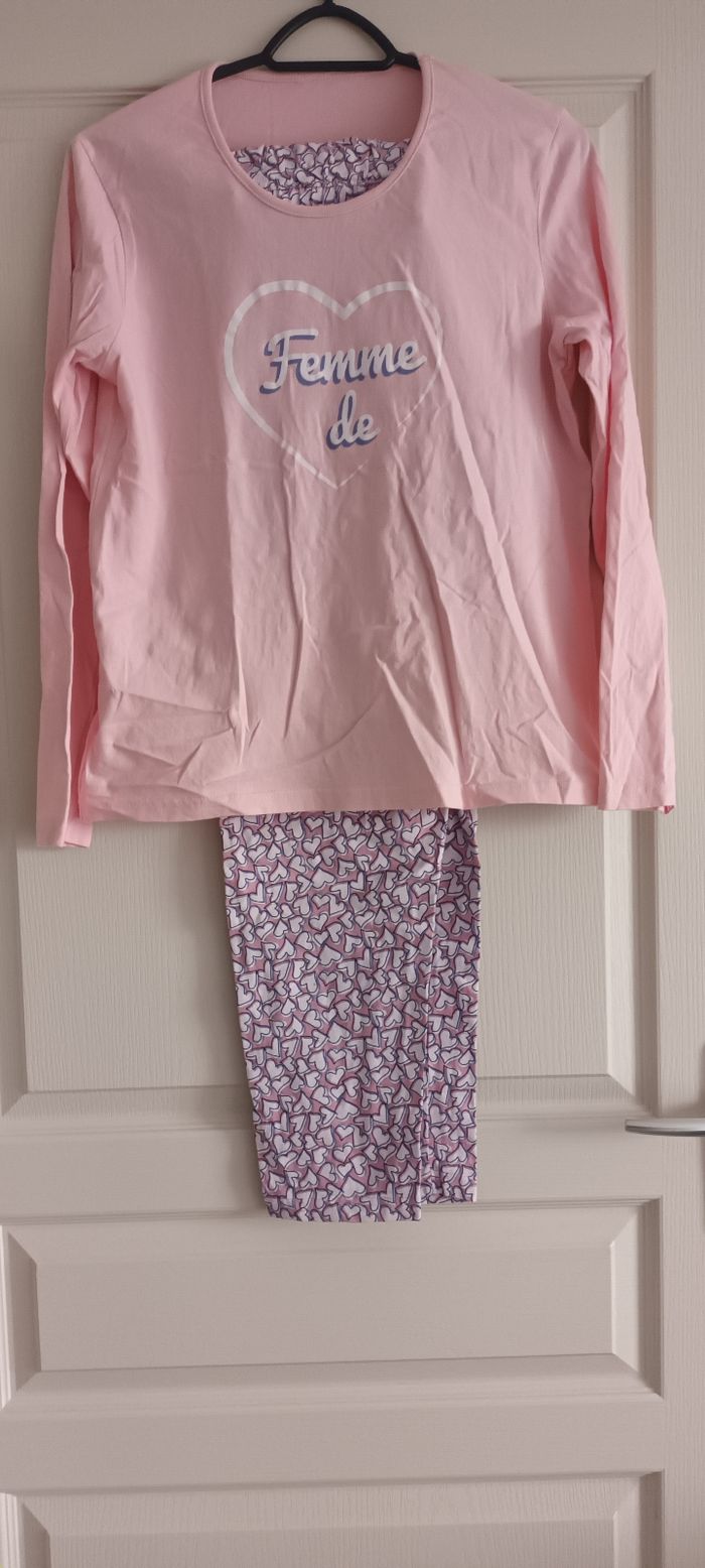 Pyjamas femme. - photo numéro 2