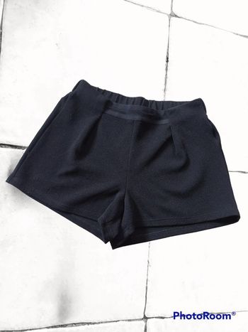Short noir élégant 🖤