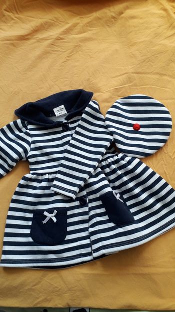 Robe rayée marine et blanc et son béret Taille 12 mois