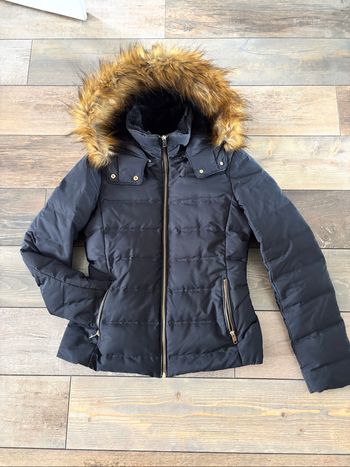 Doudoune cintrée à capuche Zara taille M