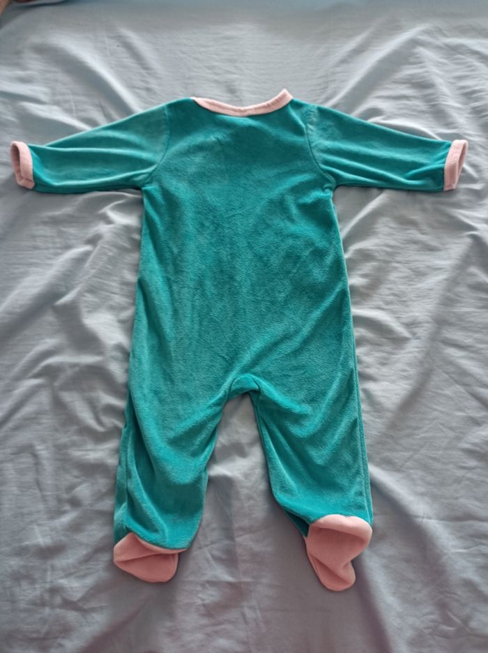 Pyjama velours taille 3/6 mois - photo numéro 2