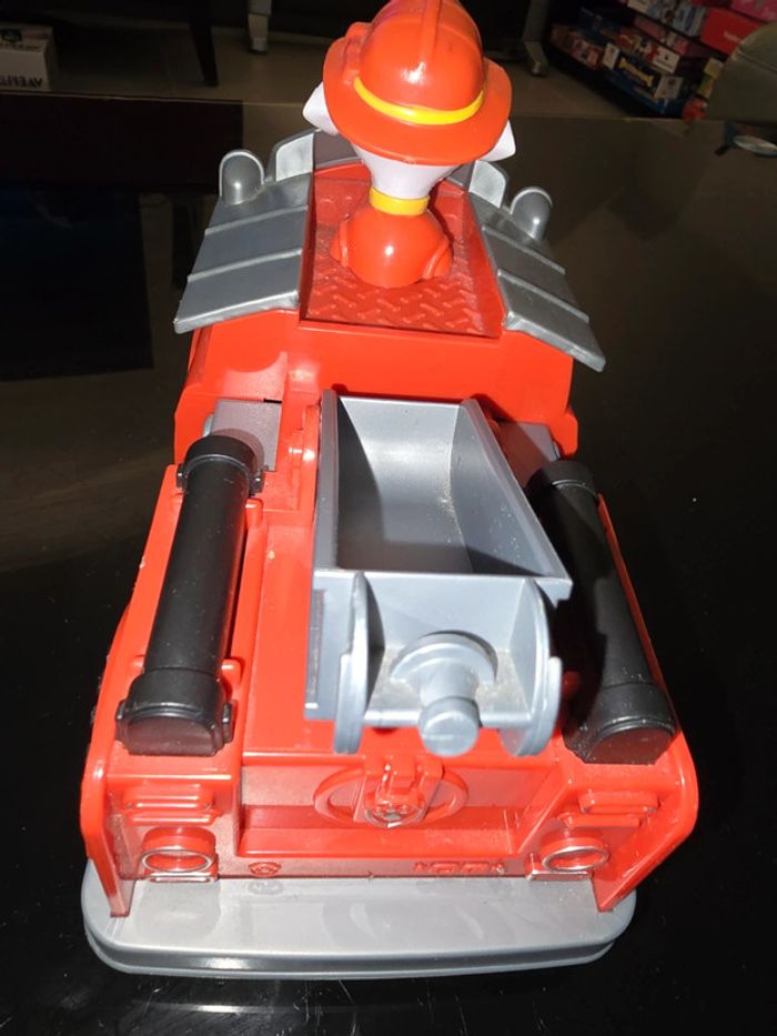 Marcus et son camion de pompier Pat Patrouille - photo numéro 3