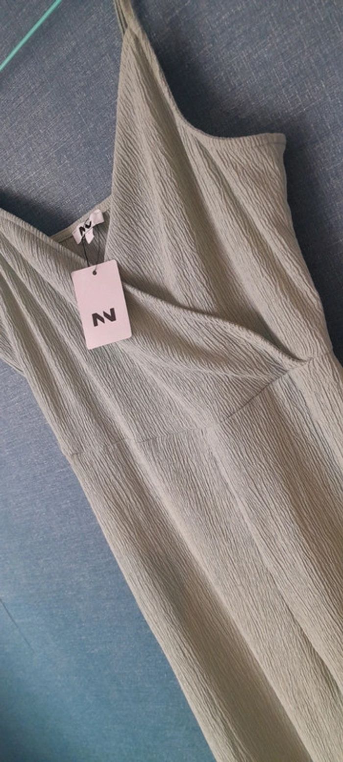 Combinaison pantalon à jambe large - Neuf avec étiquette - Taille 40 de marque Jennyfer ( NN ) - photo numéro 6