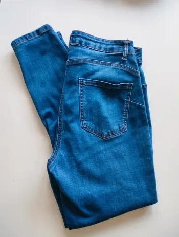 Jean Denim Co Primark taille Eur 40