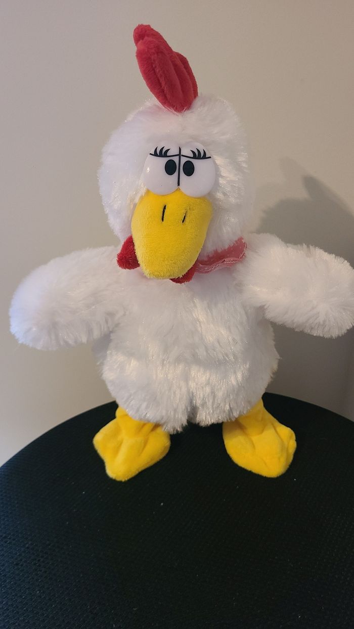 Peluche interactive poule danseuse FIZZY DISTRIBUTION H 32 cm - photo numéro 3