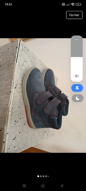 Baskets Timberland à scratch taille 28