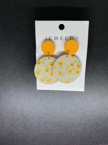 Boucles d’oreilles n°120 neuve