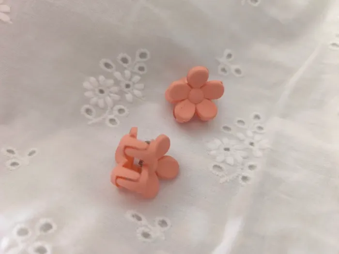 🌸 Lot de 4 mini pinces fleurs – Rose saumon & Violet 🌸 - photo numéro 2