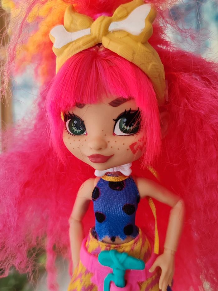 Poupée cave club rose emberly - photo numéro 2