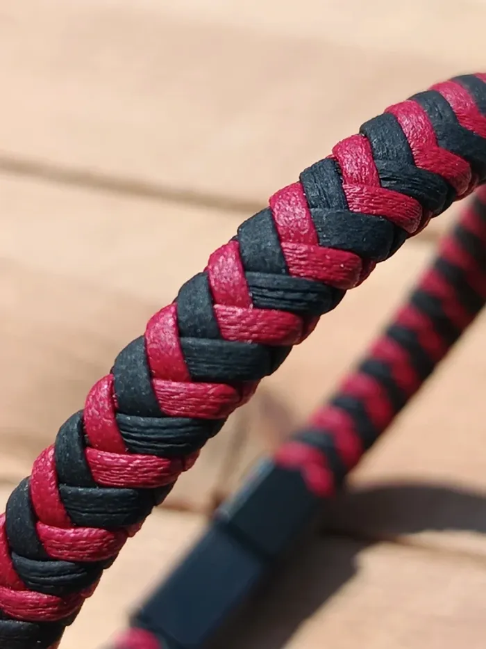Bracelet cuir noir et rouge pour homme - photo numéro 2