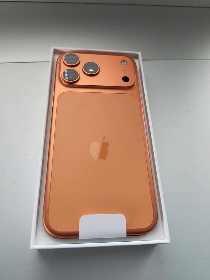 Téléphone portable - photo numéro 2