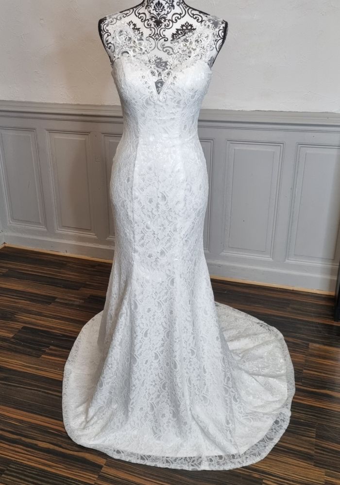 robe de mariee sirène dentelle blanche avec traîne Taille 38/40/42