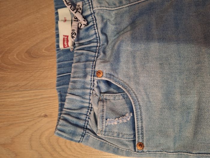 Jeans Levi's skinny  et bermuda en jeans Levi's skinny 16 ans - photo numéro 7