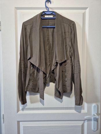 Veste kaki col cascade cache cache