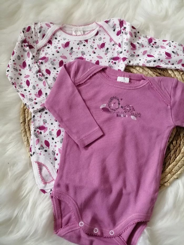 2 bodies 6 mois - photo numéro 7