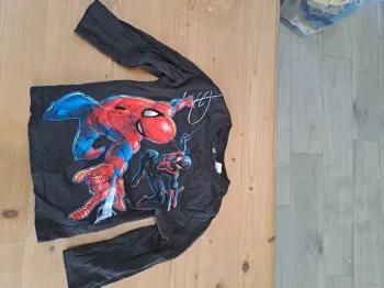 T-shirt spiderman