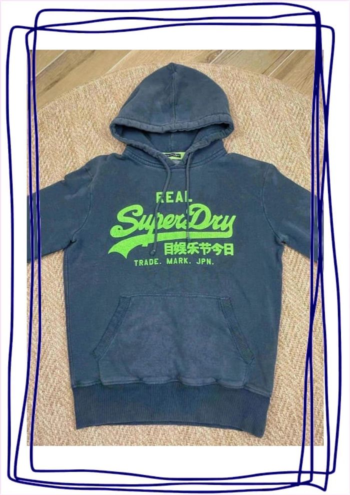 Pull / Sweat à capuche superdry
