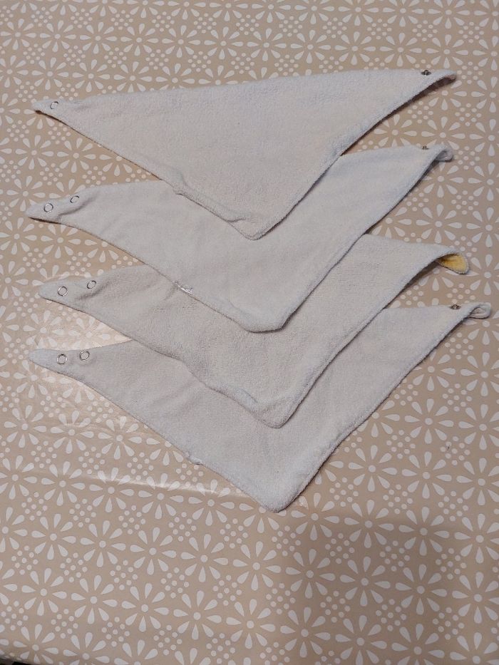 Lot de 4 bavettes - photo numéro 4