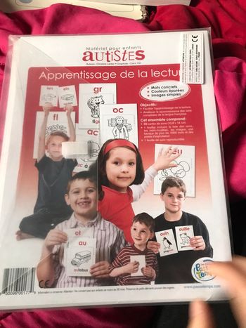Matériel pour les enfants autistes - Apprentissage de la lecture
