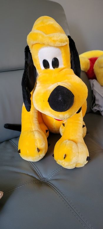 Grande peluche chien pluto disney