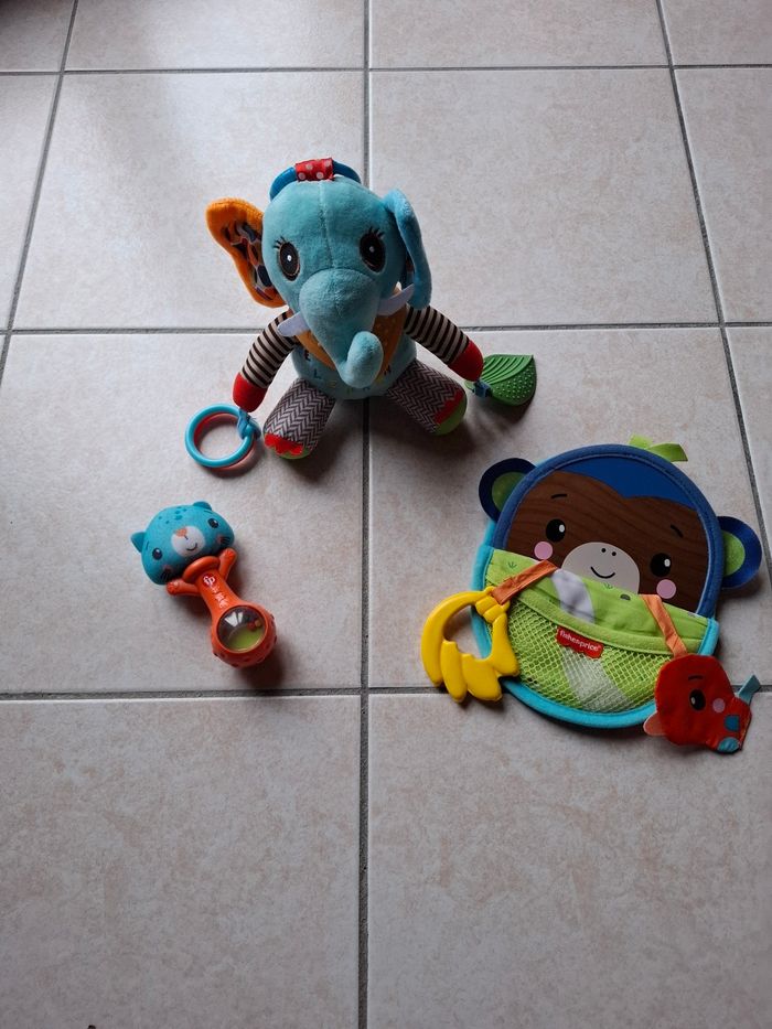 Jouets d'éveil