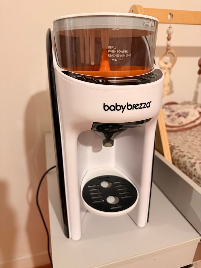 Préparateur de biberons Baby Brezza Advanced Pro