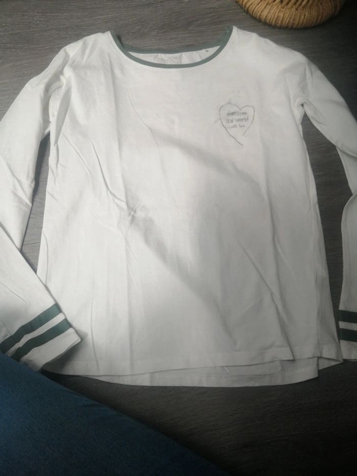 Tee shirt manche longue 14A offert