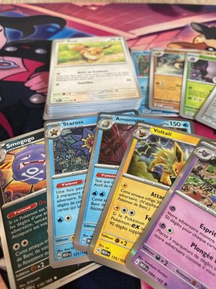 Lot de 45 cartes Pokémon série 151 sans double - photo numéro 2
